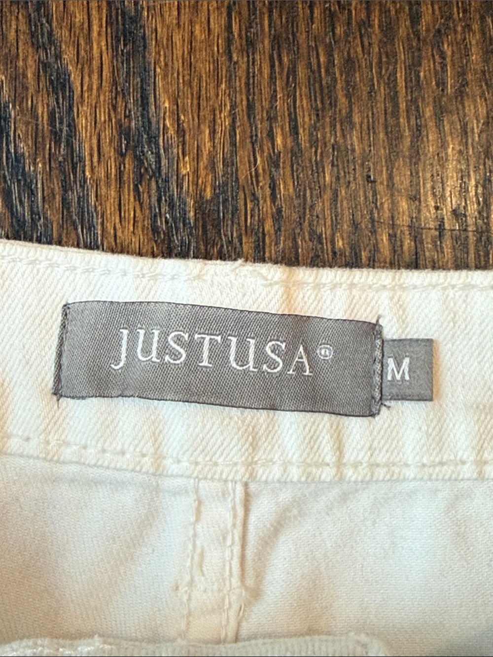 White Frayed Hem Women's Denim Shorts size medium - Picture 2 of 14